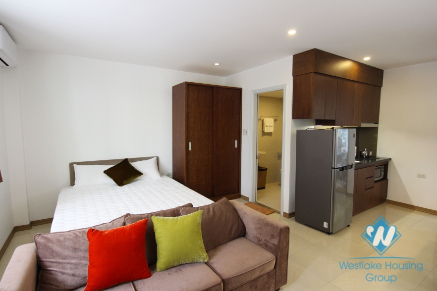 Good studio apartment for rent in Van Cao, Ba Dinh, Ha Noi